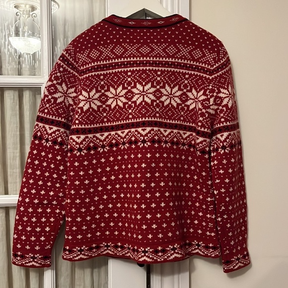LL Bean 100% Lamb’s Wool Nordic Snowflake Christmas Sweater Cardigan Red Black L - Picture 5 of 5